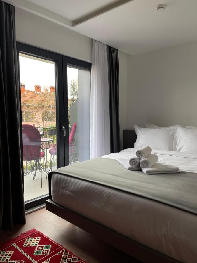 פרישטינה Etnomania Boutique Hotel מראה חיצוני תמונה