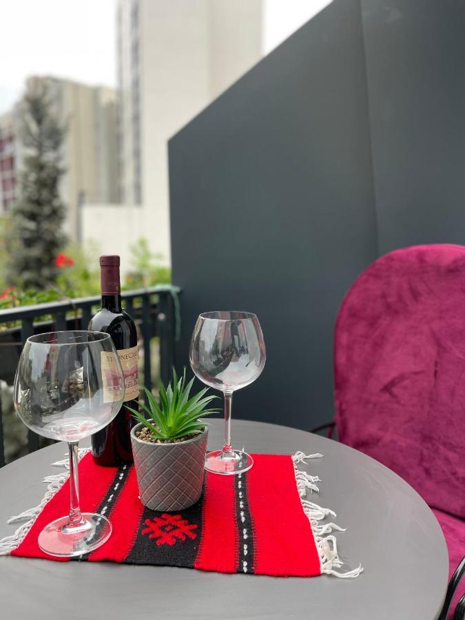 פרישטינה Etnomania Boutique Hotel מראה חיצוני תמונה