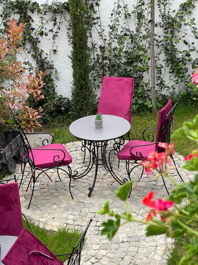 פרישטינה Etnomania Boutique Hotel מראה חיצוני תמונה