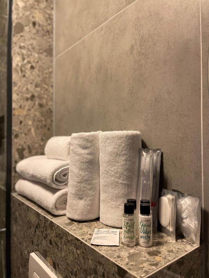 פרישטינה Etnomania Boutique Hotel מראה חיצוני תמונה