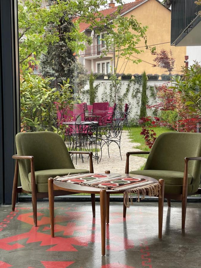 פרישטינה Etnomania Boutique Hotel מראה חיצוני תמונה